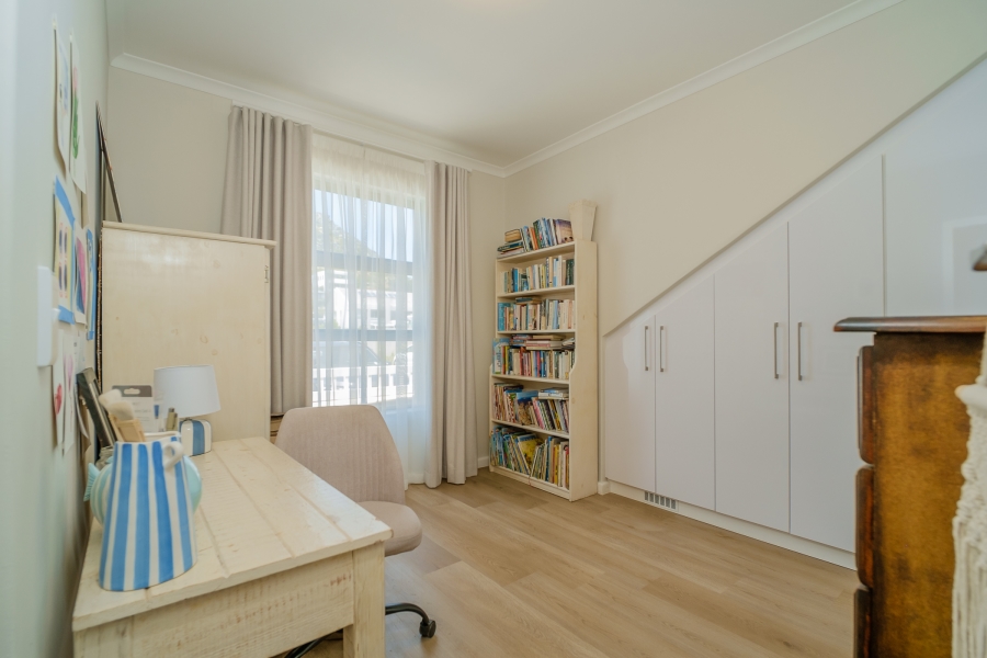 2 Bedroom Property for Sale in Kommetjie Western Cape